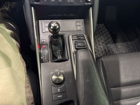 Used 2017 Lexus IS 300 F Sport image 22