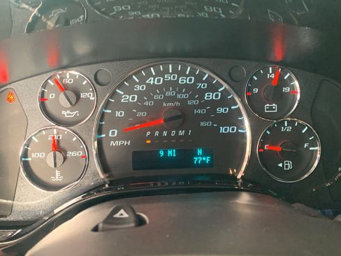 New 2026 Chevrolet Express 2500 w/ Driver Convenience Package RWD image 22