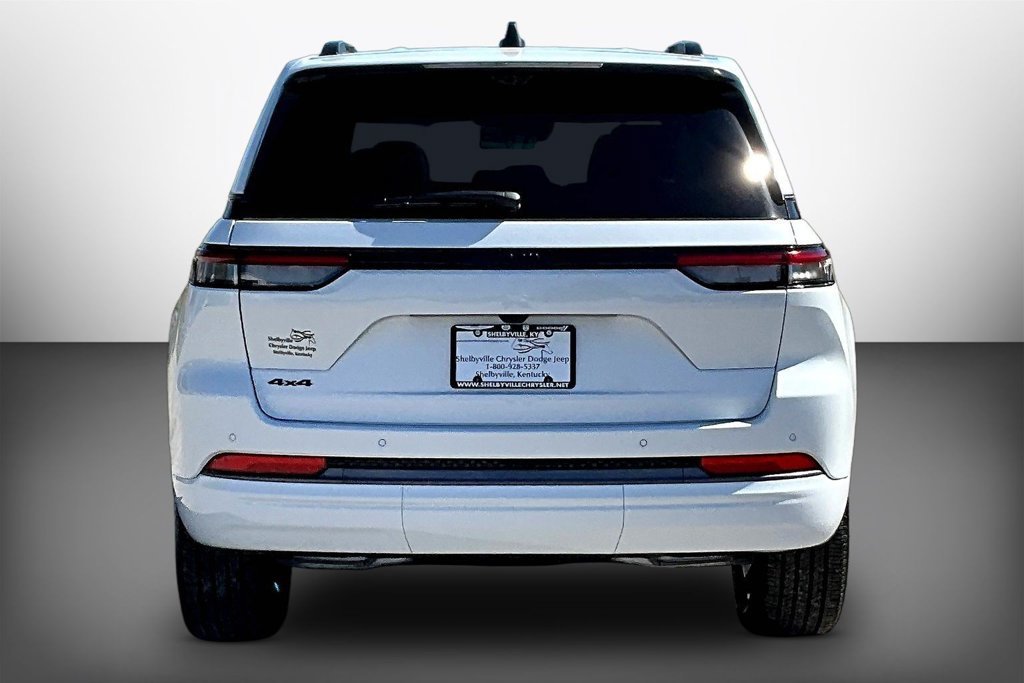 New 2027 Jeep Grand Cherokee Limited AWD/4WD image 4