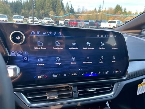 New 2026 Chevrolet Equinox EV LT image 13