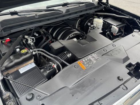 Used 2019 Chevrolet Silverado 1500 LT AWD/4WD image 27