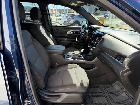 Used 2023 Chevrolet Traverse LT FWD image 22