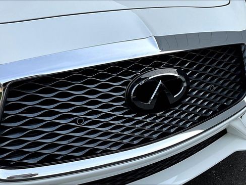 Used 2022 INFINITI Q60 3.0t Luxe w/ Essential Package image 32