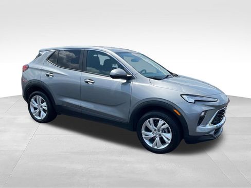 Used 2024 Buick Encore GX Preferred AWD/4WD image 7