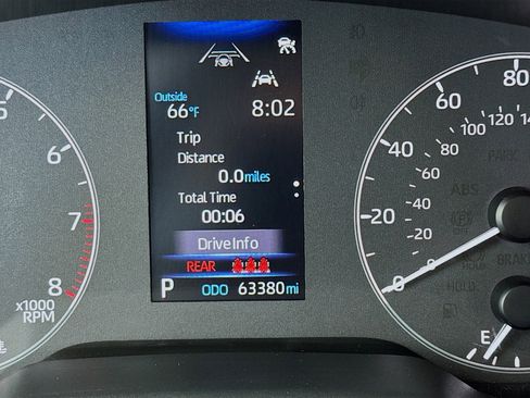 Used 2023 Toyota Corolla LE image 8