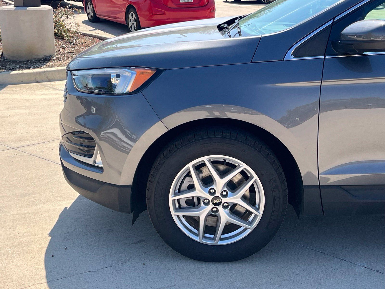 Used 2024 Ford Edge SEL w/ Convenience Package AWD/4WD image 8