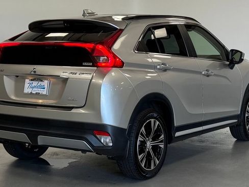 Used 2018 Mitsubishi Eclipse Cross SEL AWD/4WD image 3