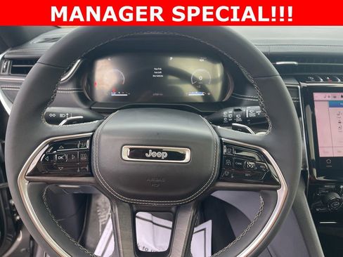 Used 2023 Jeep Grand Cherokee Overland w/ Luxury Tech Group IV image 22