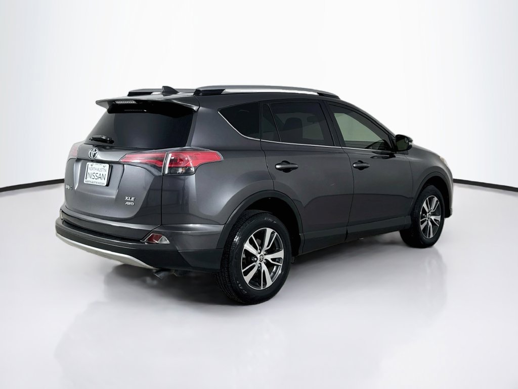 Used 2017 Toyota RAV4 XLE w/ Plus Special Value Package AWD/4WD image 7