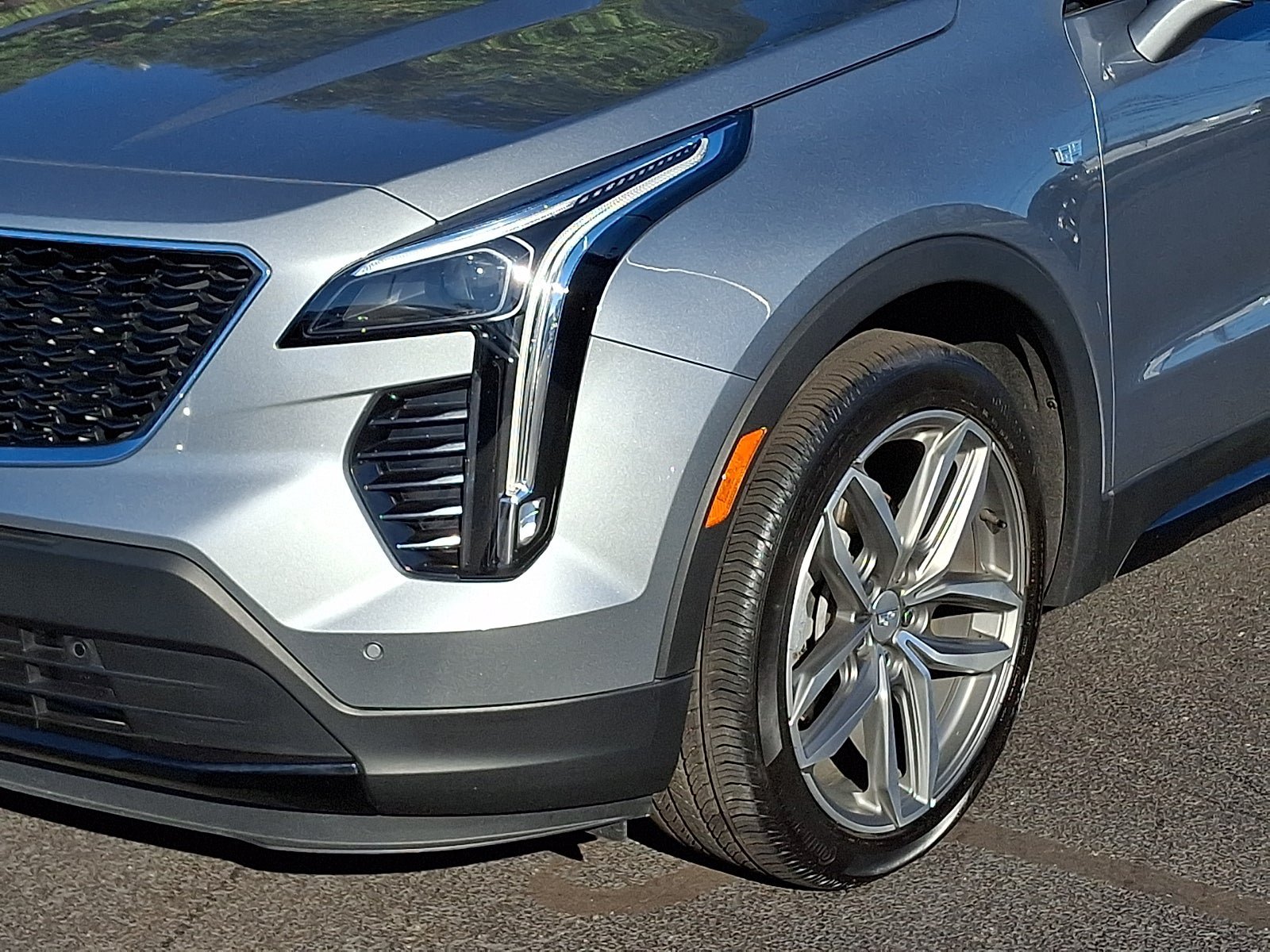 Certified 2023 Cadillac XT4 Sport w/ Cold Weather Package AWD/4WD image 11