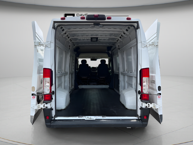 Used 2025 RAM ProMaster 2500 w/ Convenience Group FWD image 10