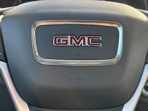 Certified 2022 GMC Terrain SLT image 18