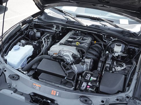 Used 2016 MAZDA MX-5 Miata Grand Touring RWD image 35