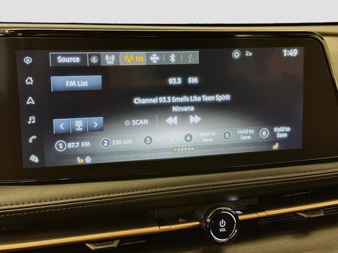 Used 2024 Nissan Ariya AWD image 21