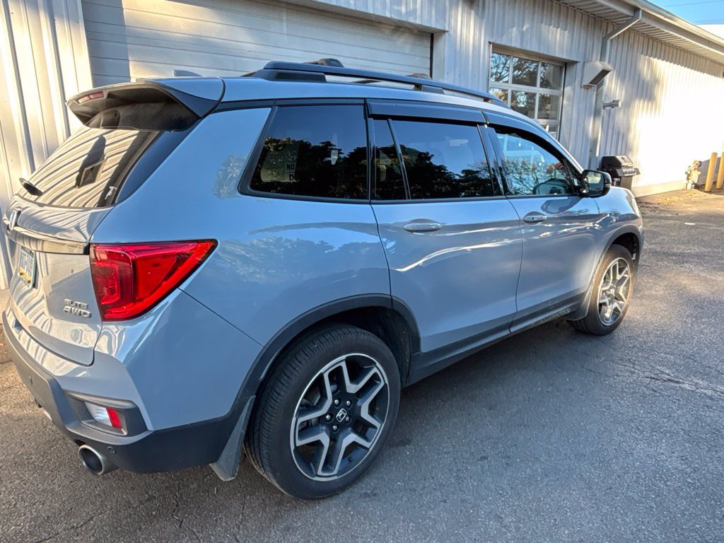 Used 2023 Honda Passport Elite image 6