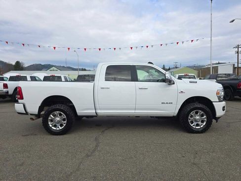 Used 2024 RAM 2500 Laramie image 6