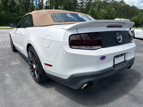 Used 2012 Ford Mustang GT RWD image 5