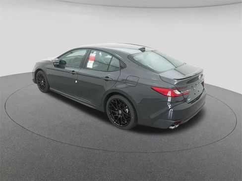 New 2026 Toyota Camry SE image 5