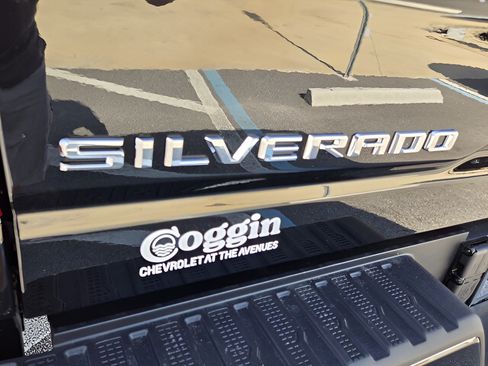 New 2026 Chevrolet Silverado 3500 High Country w/ High Country Premium Package AWD/4WD image 32