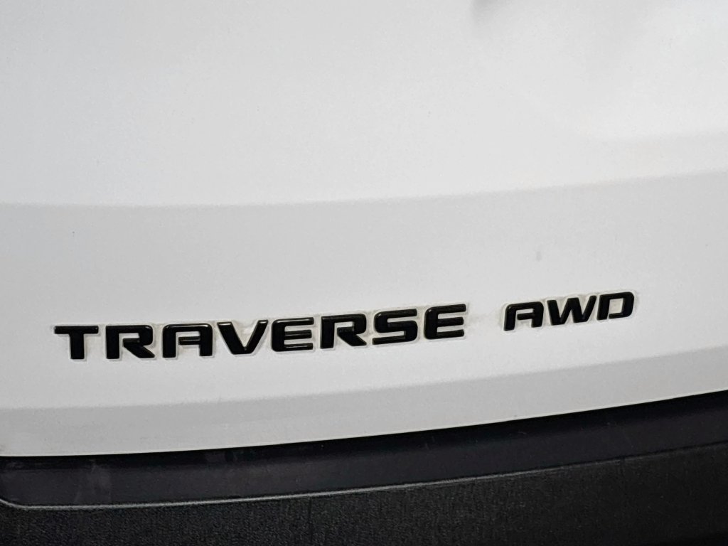 Used 2022 Chevrolet Traverse RS AWD/4WD image 23