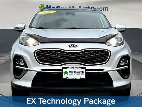 Used 2022 Kia Sportage EX w/ EX Technology Package FWD image 2