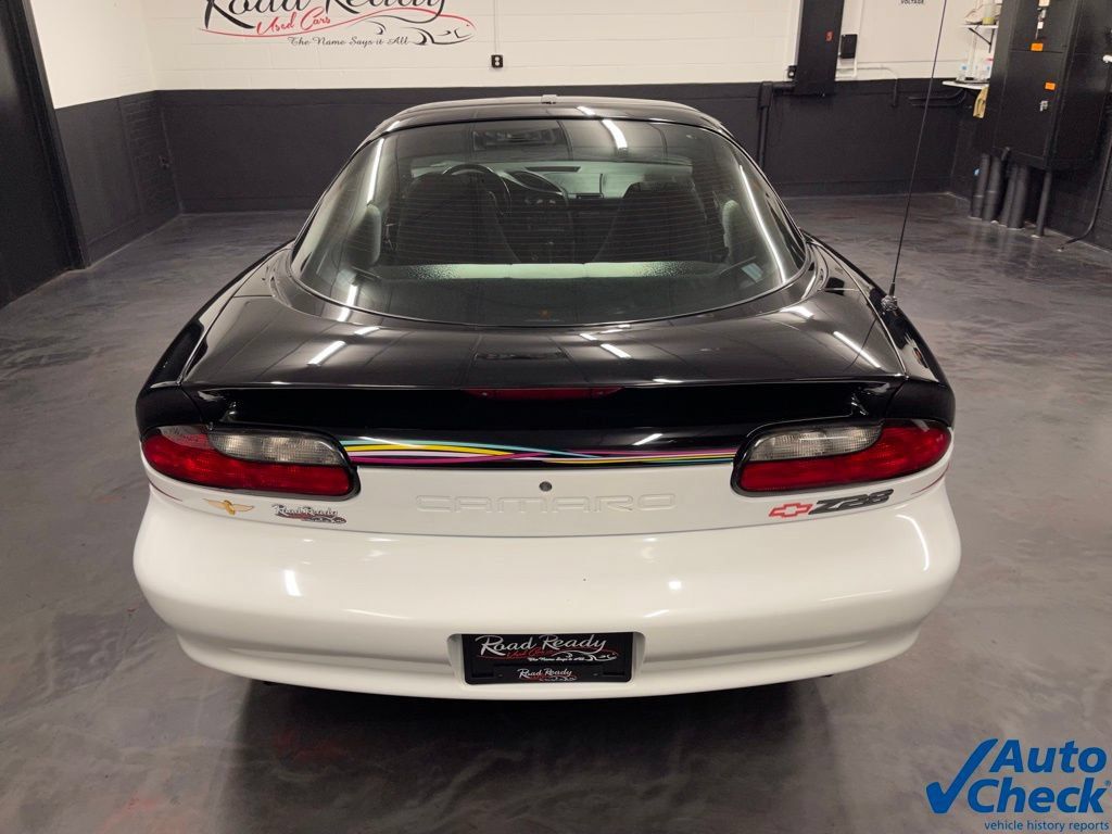 Used 1993 Chevrolet Camaro Z28 RWD image 9