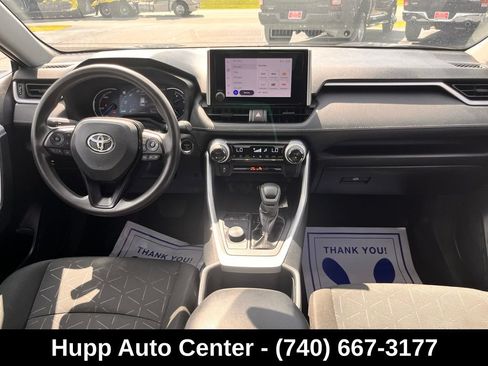 Used 2024 Toyota RAV4 XLE w/ Convenience Package AWD/4WD image 9