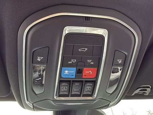 New 2026 Jeep Grand Wagoneer L Limited AWD/4WD image 24