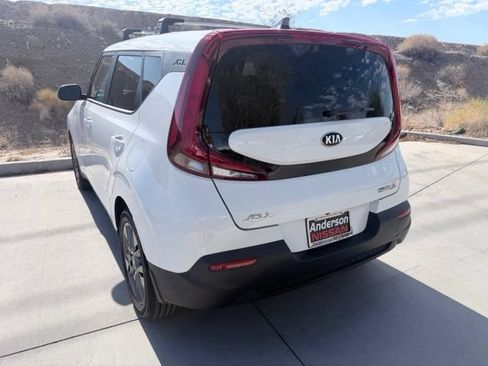 Used 2021 Kia Soul S FWD image 8