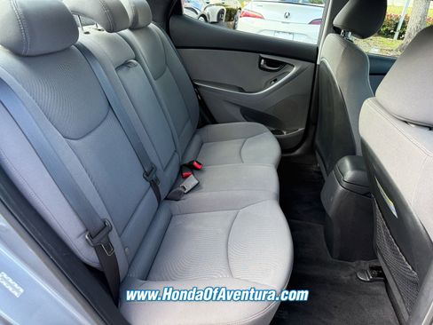 Used 2015 Hyundai Elantra SE w/ Option Group 02 image 12
