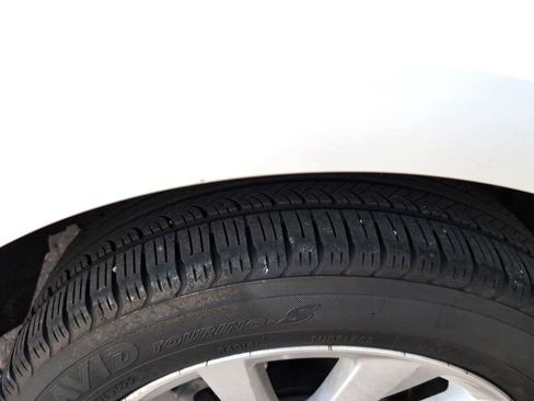 Used 2022 Toyota Camry LE image 34