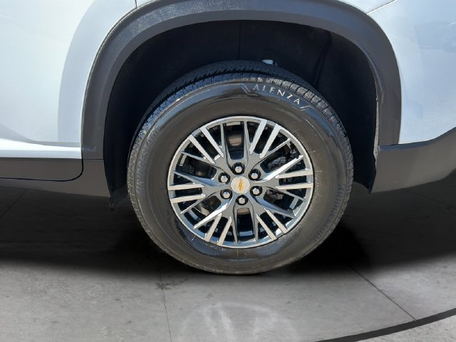 Used 2024 Chevrolet Traverse LT FWD image 28