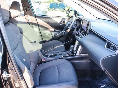 Used 2022 Toyota Corolla Cross LE FWD image 20