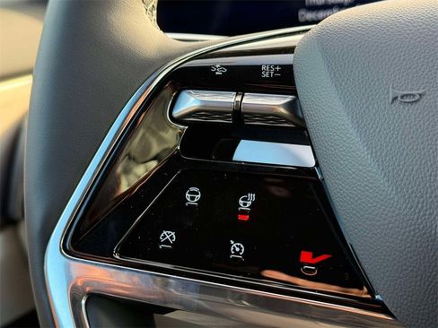 New 2026 Cadillac Vistiq Luxury image 18