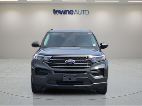 Used 2023 Ford Explorer XLT AWD/4WD image 10