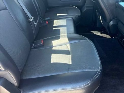 Used 2017 RAM 1500 Laramie w/ Convenience Group AWD/4WD image 31