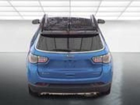 Used 2023 Jeep Compass Limited image 13