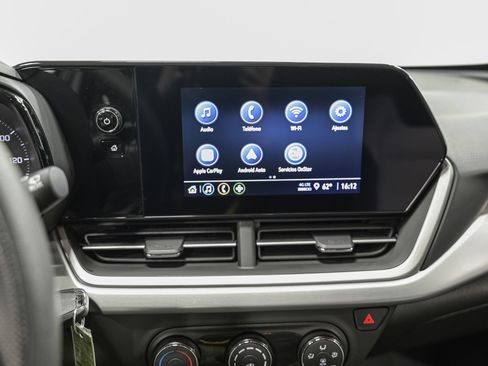 Used 2025 Chevrolet Trax LS FWD image 22