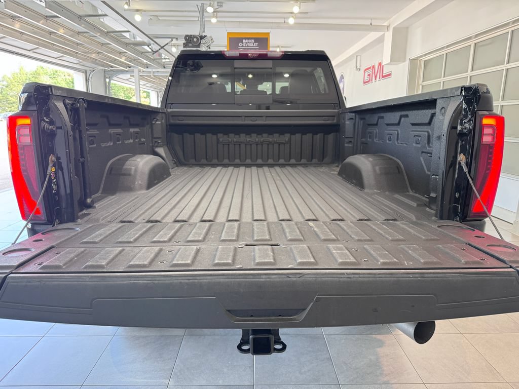 Certified 2024 GMC Sierra 2500 Denali w/ Technology Package AWD/4WD image 7