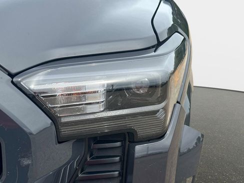 Used 2024 Toyota Tacoma SR5 image 9