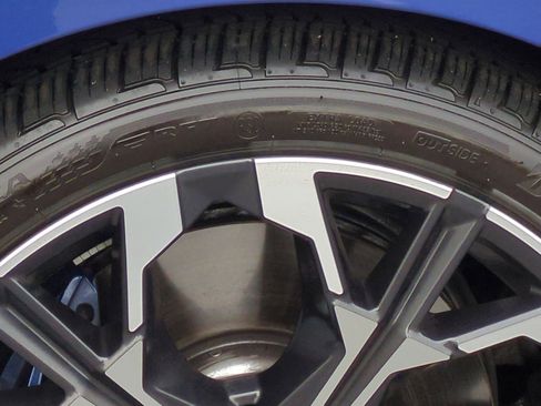 Used 2025 BMW M340i RWD image 12