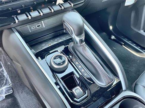 New 2025 Chevrolet Colorado Z71 w/ Midnight Edition image 9