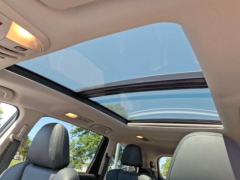 Used 2022 Subaru Ascent Limited w/ Technology Package AWD/4WD image 13