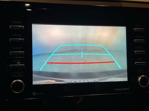 Certified 2022 Toyota Camry SE image 17