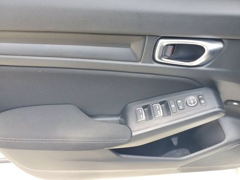 Used 2025 Honda Civic Sport image 16
