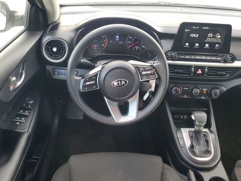 Used 2020 Kia Forte Sedan image 17