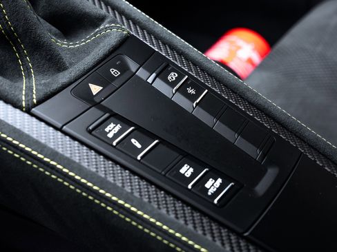 Used 2024 Porsche 718 Cayman GT4 RS RWD image 43