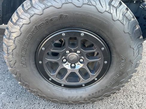 Used 2023 Jeep Wrangler Unlimited Sport image 10