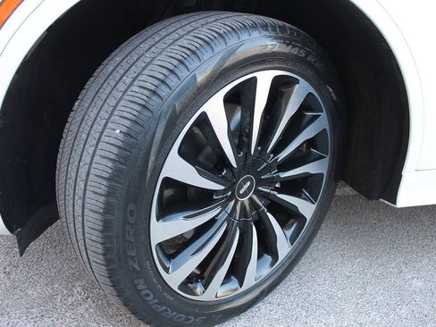 Used 2020 Lincoln Aviator Black Label Grand Touring w/ Class IV Trailer Tow Package AWD/4WD image 11