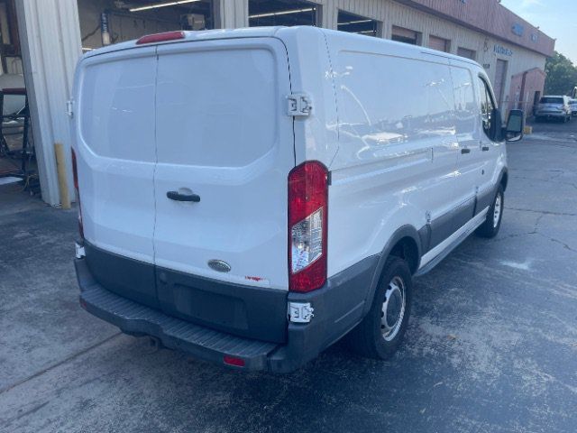 Used 2015 Ford Transit 250 130 Low Roof RWD image 6